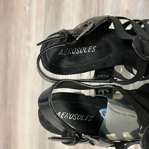 AEROSOLES Black Strappy Strechy Sandals With Chunk Heal - Picture 4 of 7